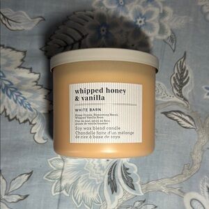 Whipped Honey & Vanilla - 3 Wick, White Barn Scented Candle
